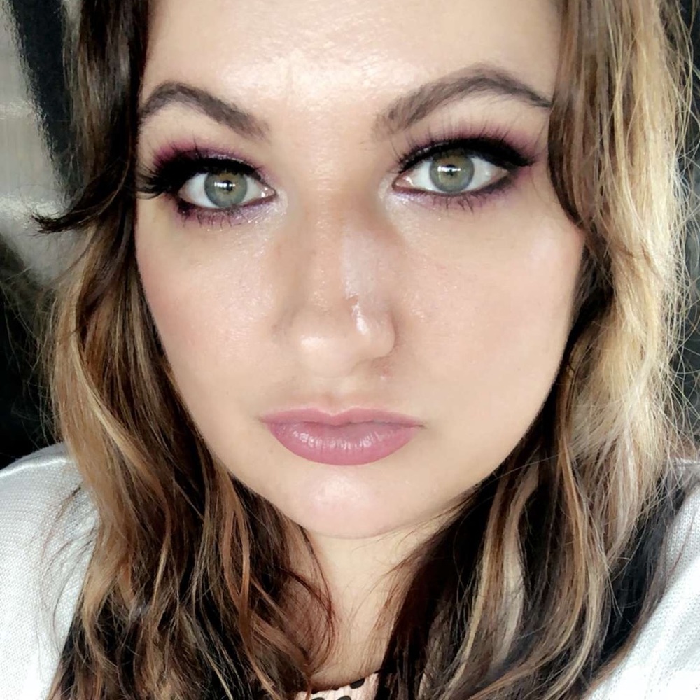 Meet your Posher, Toni